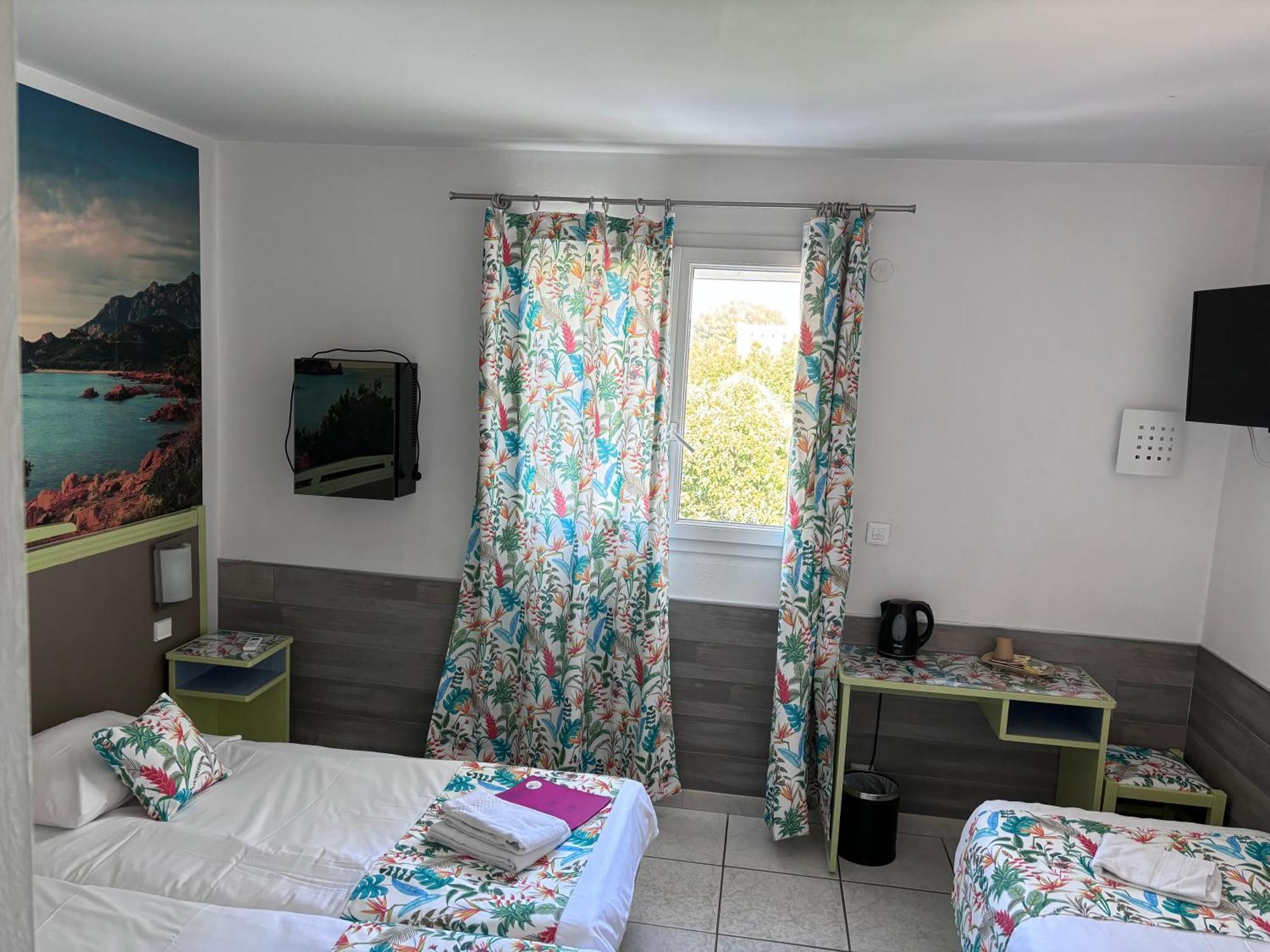 Hotel Restaurant De La Mer Golfe-Juan Ngoại thất bức ảnh