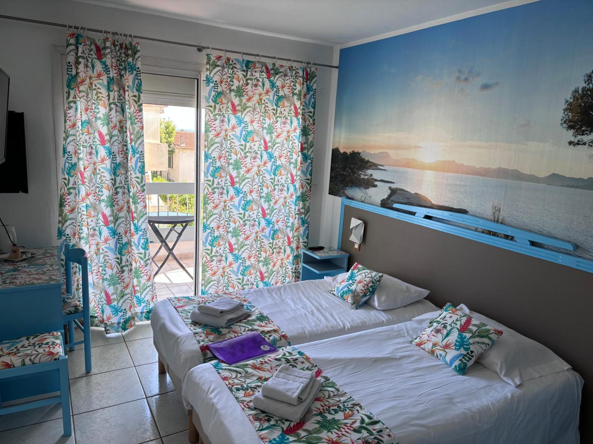 Hotel Restaurant De La Mer Golfe-Juan Ngoại thất bức ảnh