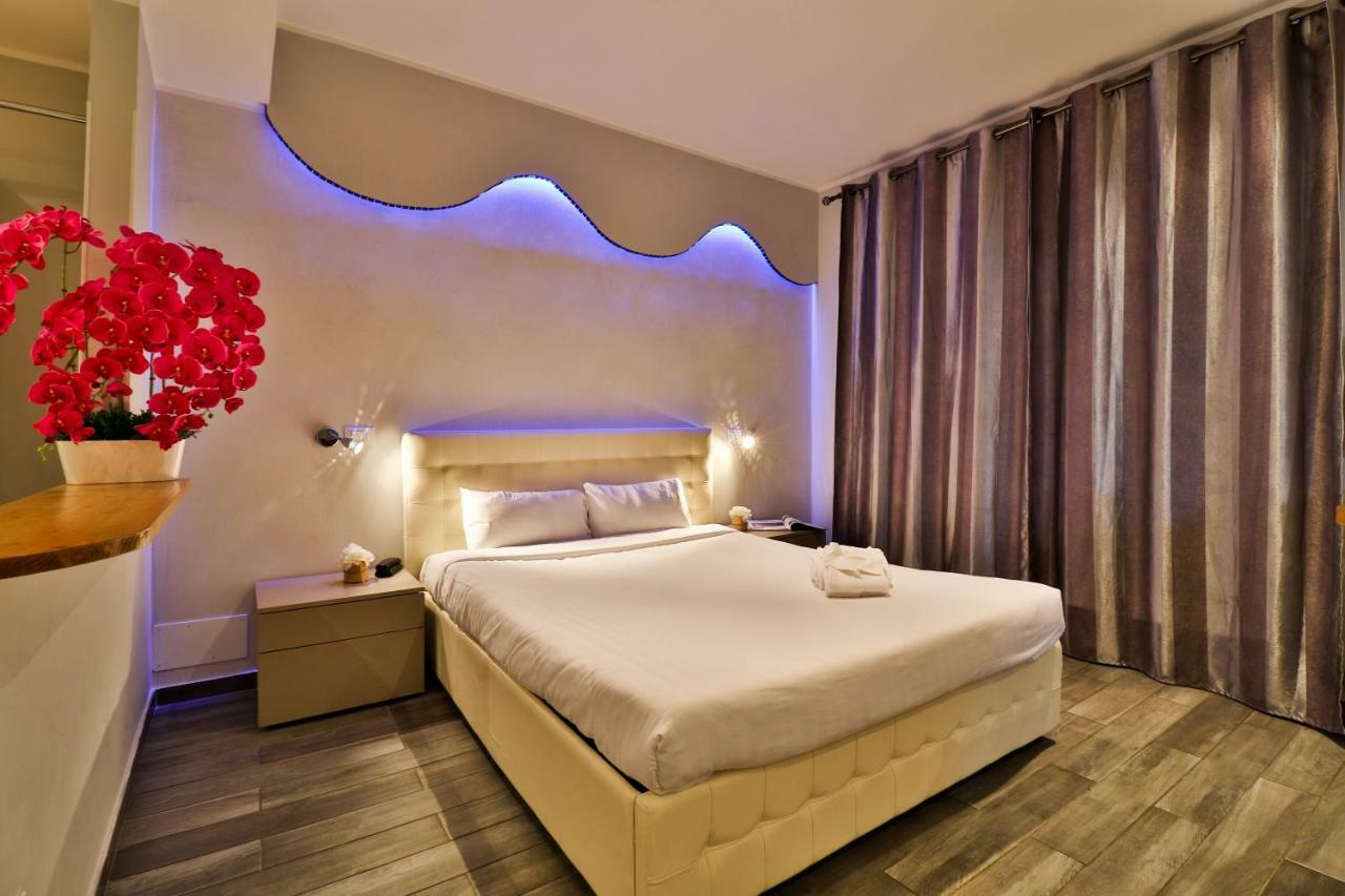 Hotel Restaurant De La Mer Golfe-Juan Ngoại thất bức ảnh